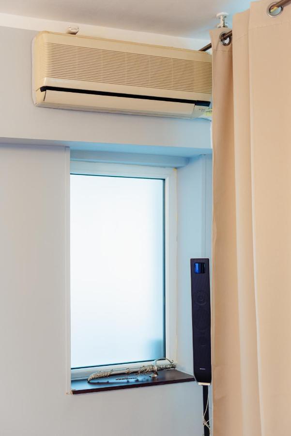 Comfy Apartment With Private Parking And Netflix Boekarest Buitenkant foto