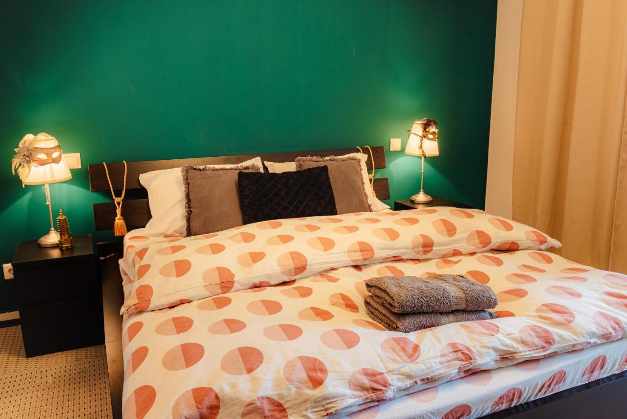 Comfy Apartment With Private Parking And Netflix Boekarest Buitenkant foto