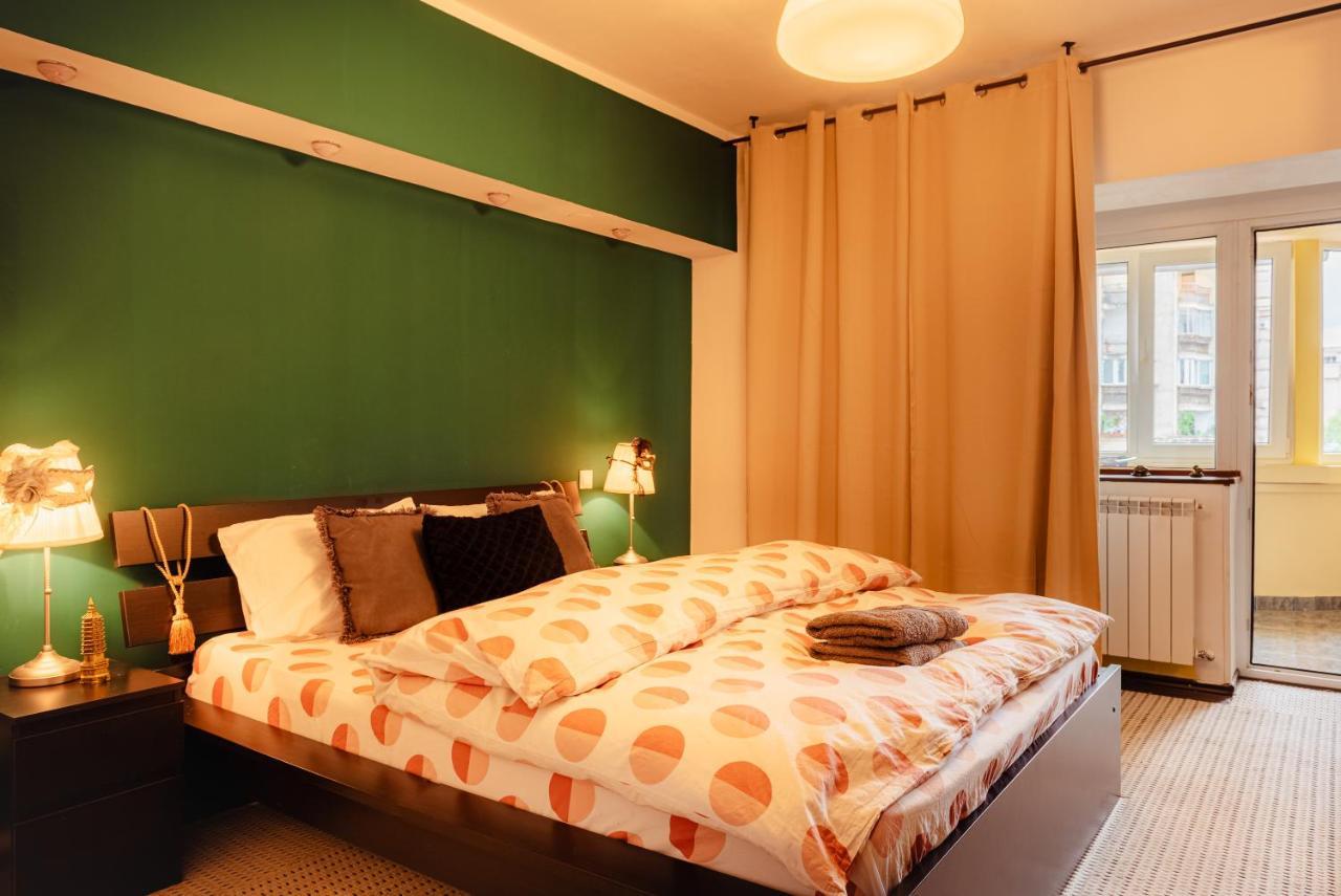 Comfy Apartment With Private Parking And Netflix Boekarest Buitenkant foto