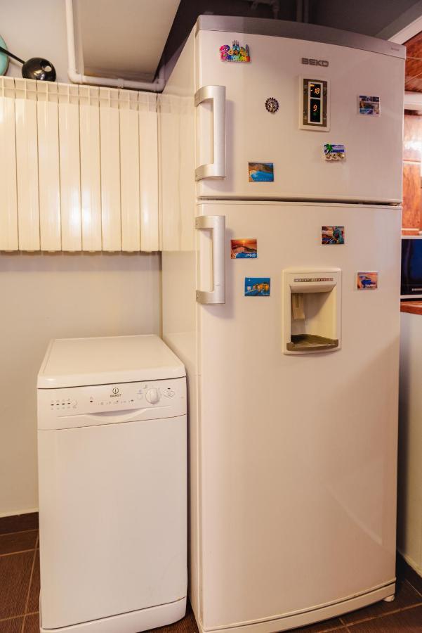 Comfy Apartment With Private Parking And Netflix Boekarest Buitenkant foto